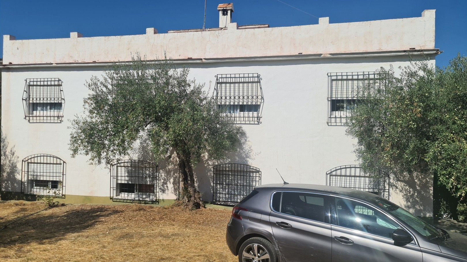 8 Bedroom Country House for Sale in Tolox