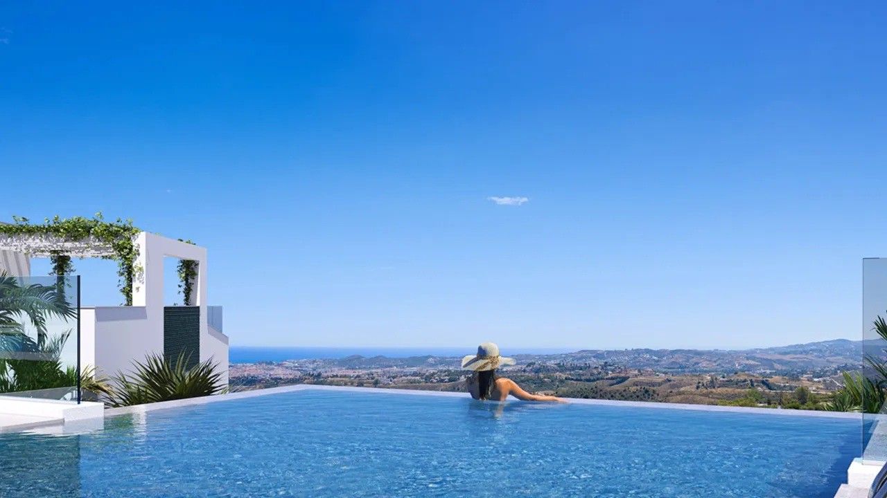 2 Bedroom Apartment for Sale in Mijas