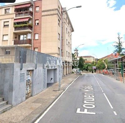 ENTRADA GARAJE Y CALLE