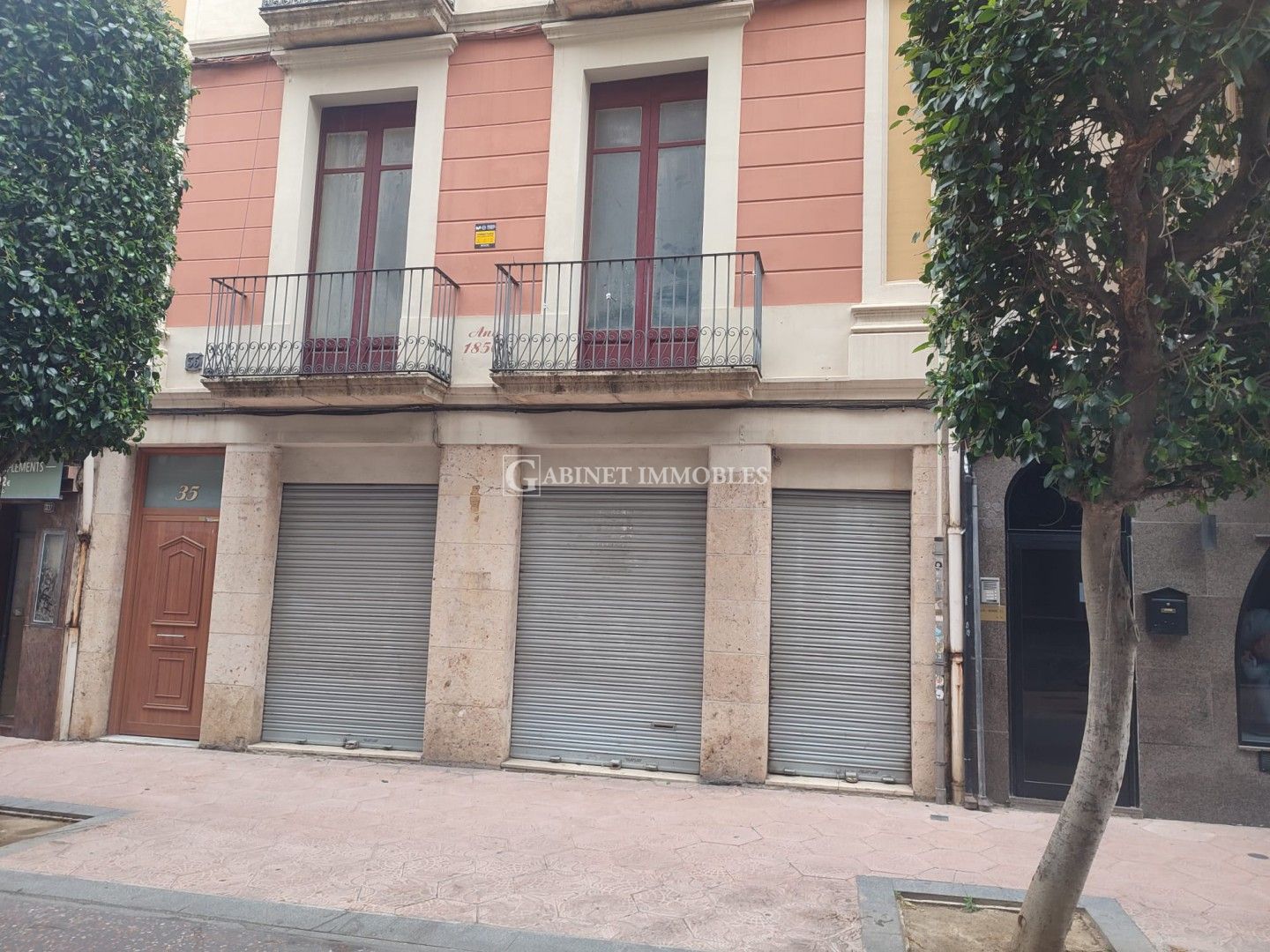 FACHADA