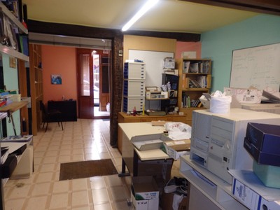 Locales en venta en Vitoria, Casco Viejo, con aseo