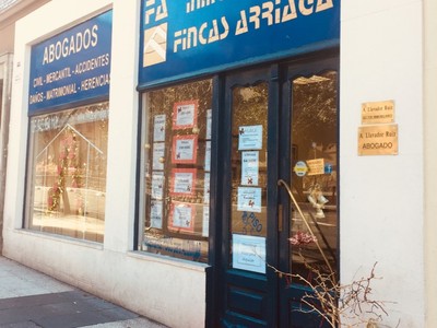 Casa en venta en Bernedo, con terreno