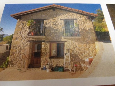 Casa en venta en Santa María De Garoña, con 3 dormitorios, 2 baños, terraza y terreno