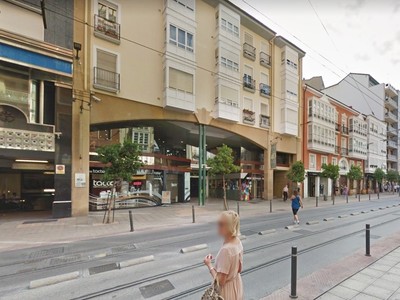 Local en venta - Ref. loc0475 - calle La Paz (Dendaraba)