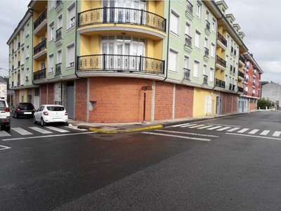 Locales en venta en Ferreira Do Valadouro