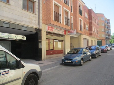 Locales en venta en Aranda De Duero, con aseo