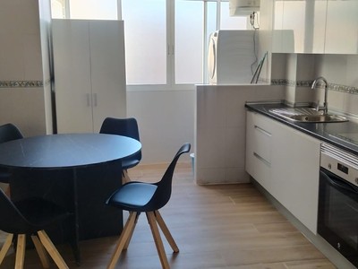 Piso en alquiler en Cartagena, con 5 dormitorios y 2 baños