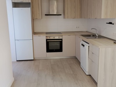 Piso en alquiler en Cartagena, con 4 dormitorios y baño