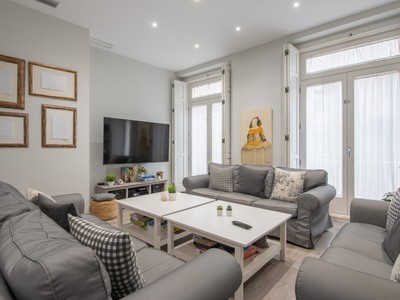 Piso en venta en Cartagena, con 4 dormitorios y 2 baños