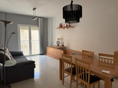 Piso en alquiler en Cartagena, con 3 dormitorios y 2 baños