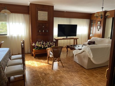 Piso en alquiler en Cartagena, con 4 dormitorios, 3 baños, plaza de garaje y balcón
