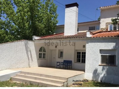 Casa en venta en Valdemorillo, La Pizarrera, con 7 dormitorios, 5 baños y trastero