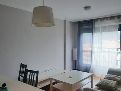 Piso en venta en Ugao-miraballes, con 2 dormitorios, 2 baños, plaza de garaje, trastero y balcón