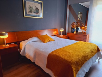 Piso en venta en Ugao-miraballes, Centro, con 3 dormitorios, baño, aseo y trastero