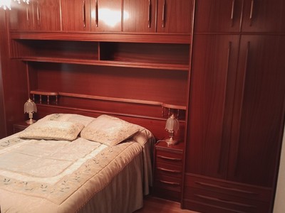 Piso en venta en Ugao-miraballes, con 3 dormitorios, baño, aseo, trastero y balcón