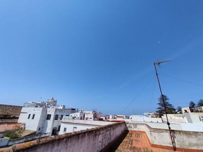 Casa en venta en Tarifa, con 1 dormitorio y 3 baños