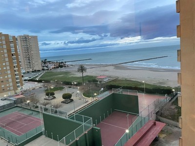 Apartamento en venta en El Puig, con 3 dormitorios y 2 baños