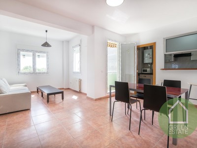 Piso en venta en Valencia, con 3 dormitorios y 2 baños