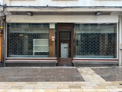 Local comercial en venta en Valencia, con 2 aseos