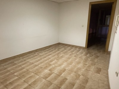 Local en venta en Figueres, con 4 aseos