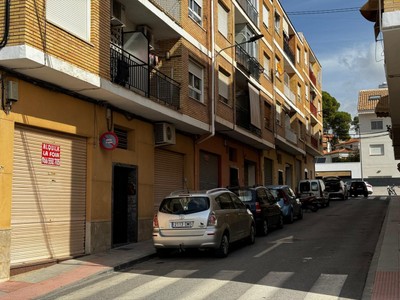 Local en venta en Ibi, con aseo