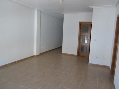 Adosado en venta en Abanilla, con 3 dormitorios, 2 baños y plaza de garaje
