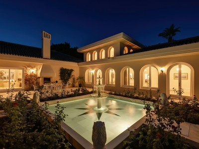 Chalet en venta en Marbella, Rio Real, con 10 dormitorios, 10 baños, trastero y terreno