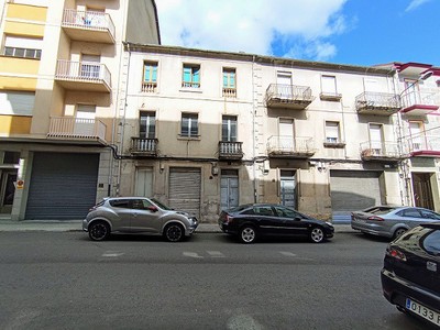 Casa en venta en Ourense, con 6 dormitorios y 2 baños
