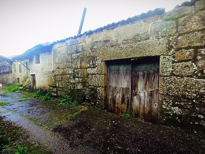 ENTRADA CALLE TRASERA