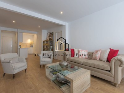 Piso en venta en Madrid, Chamartin, con 2 dormitorios, 2 baños y terraza