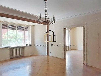 Piso en venta en Madrid, Barrio De Salamanca, con 5 dormitorios, 3 baños, 2 plazas de garaje, trastero y terraza