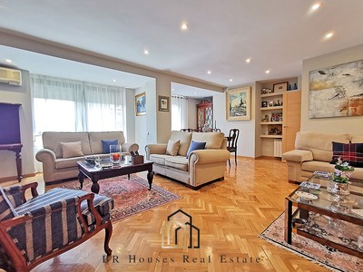 Piso en venta en Madrid, Retiro, con 4 dormitorios, 3 baños, plaza de garaje y 2 balcones