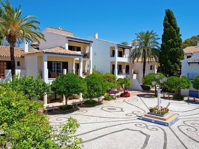 Habitación en venta en Marbella, con baño y terraza
