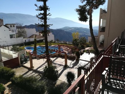 Habitación en venta en Lanjarón, con baño