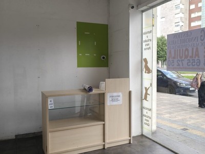 Local comercial en alquiler en Barakaldo, Ronda Azkue, con baño