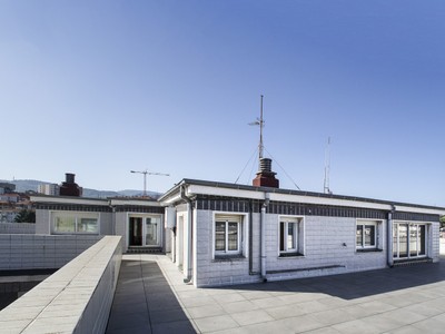 Ático en venta en Santurce, con 5 dormitorios y 2 baños