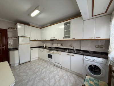 Piso en venta en Portugalete, Repelega, con 3 dormitorios, baño y trastero