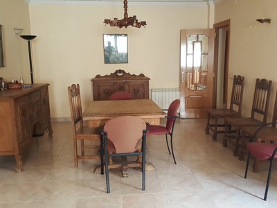 Casa en venta en Baños De Ebro, con 4 dormitorios, 2 baños, 2 plazas de garaje, terraza y terreno