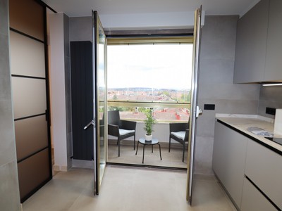 Piso en alquiler en Vitoria, Pintores, con 3 dormitorios, 2 baños, plaza de garaje, trastero y 2 terrazas