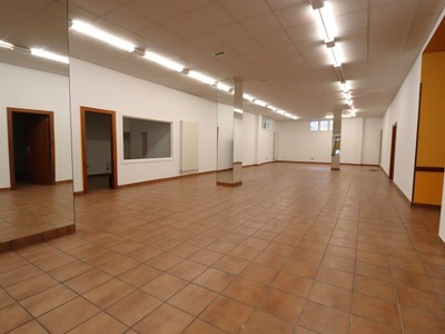 Locales en venta en Vitoria, Coronacion, con 2 baños