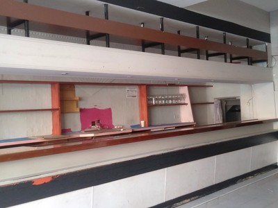 Locales en alquiler en Vitoria, Adurza, con baño