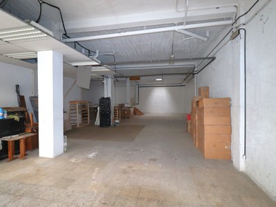 Locales en venta en Vitoria, Adurza, con aseo