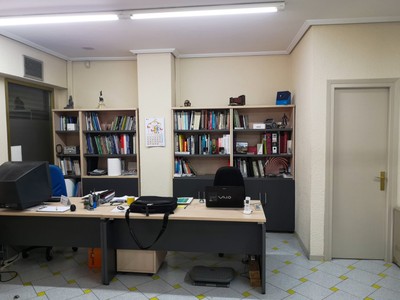 Locales en venta en Vitoria, Aranbizkarra, con baño