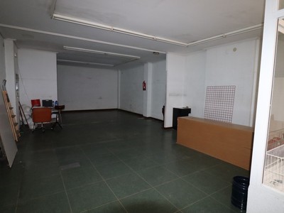 Locales en venta en Vitoria, Coronacion, con baño