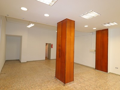 Locales en venta en Vitoria, Arana, con baño