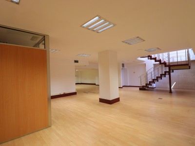 Locales en alquiler en Vitoria, Centro, con baño