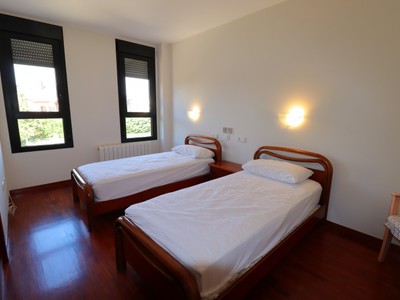 Piso en alquiler en Vitoria, Armentia, con 2 dormitorios, baño y trastero