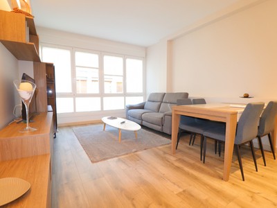 Piso en venta en Vitoria, Centro, con 1 dormitorio y baño