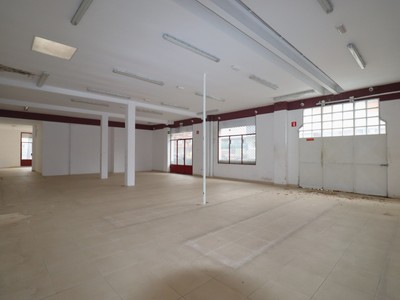 Locales en alquiler en Vitoria, Los Herrán, con 2 aseos