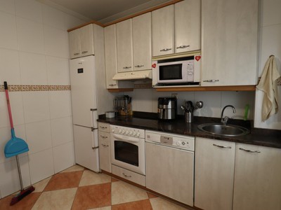 Piso en venta en Vitoria, Casco Viejo, con 3 dormitorios, baño y trastero